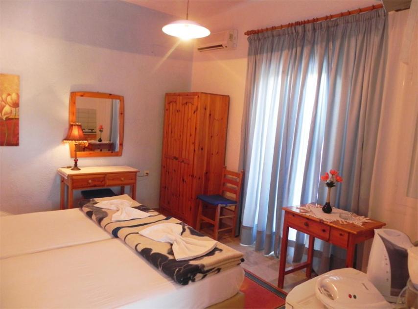 Panormos  Aggelos Studios חדר תמונה